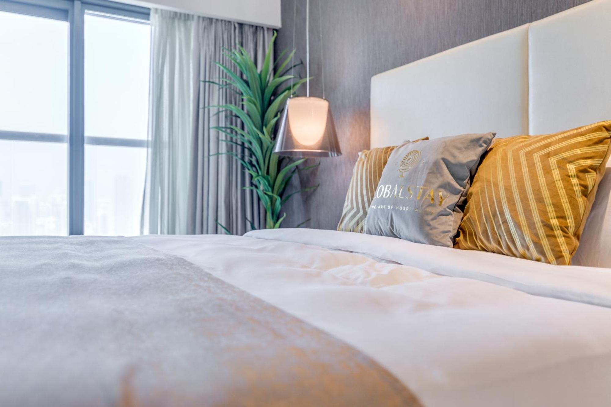 Globalstay Damac Towers By Paramount In Business Bay Dubai Bagian luar foto