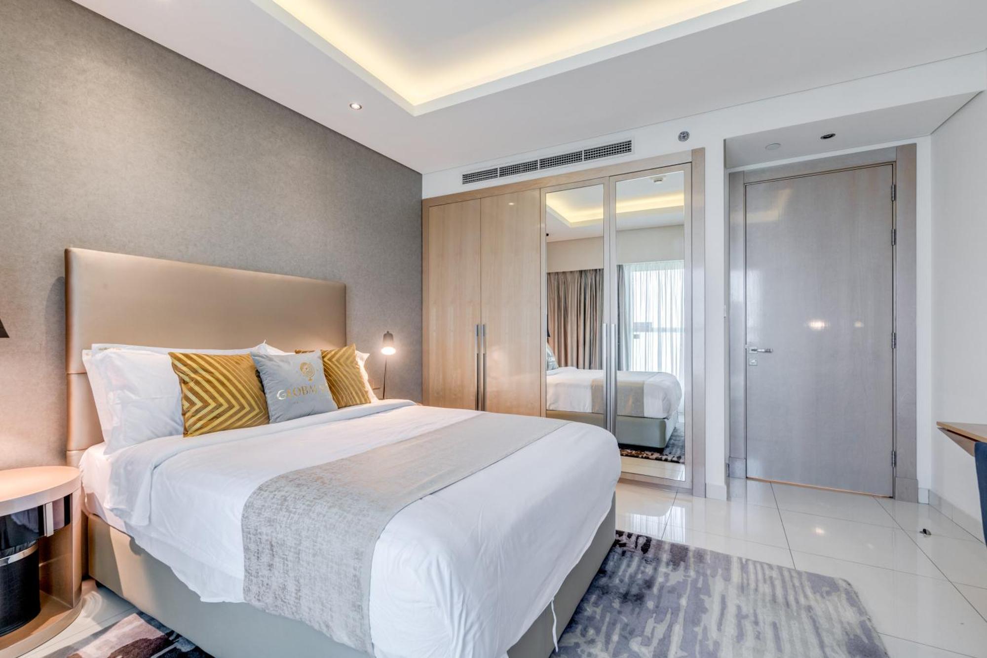 Globalstay Damac Towers By Paramount In Business Bay Dubai Bagian luar foto
